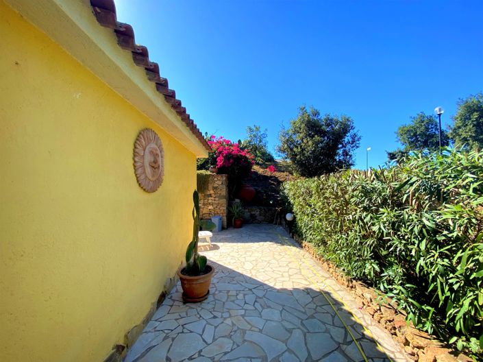 Image No.13-3 Bed House for sale