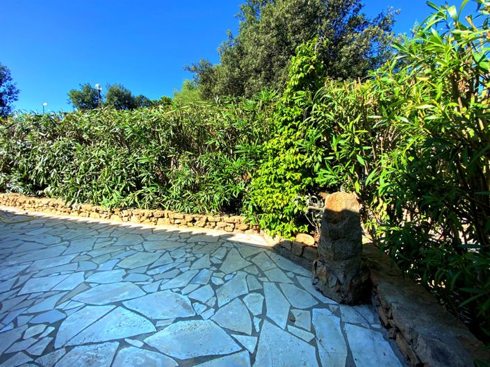 Image No.20-3 Bed House for sale