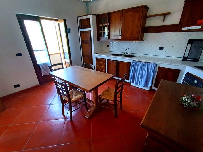 Image No.20-4 Bed House for sale