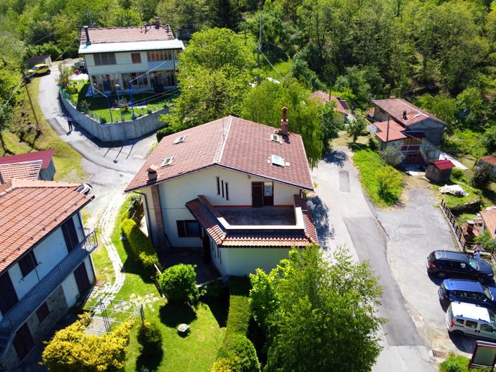 Image No.7-4 Bed House for sale