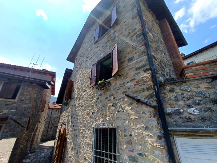 Image No.13-3 Bed House for sale