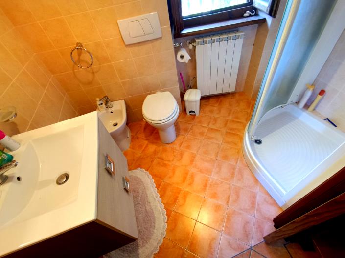 Image No.27-3 Bed House for sale