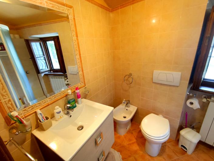Image No.28-3 Bed House for sale