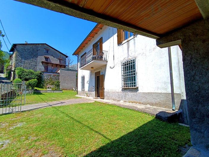 Image No.11-2 Bed House for sale