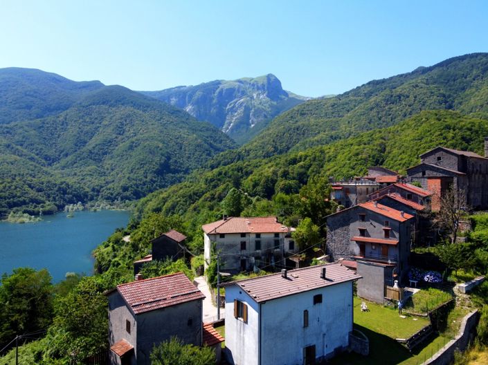 Image No.7-2 Bed House for sale