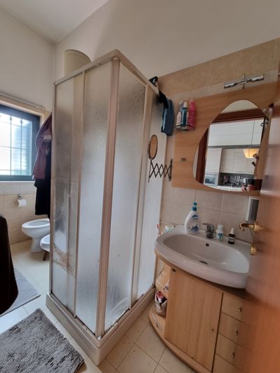 Image No.30-4 Bed House for sale