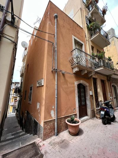 Image No.1-Maison de 1 chambre à vendre à Taormina
