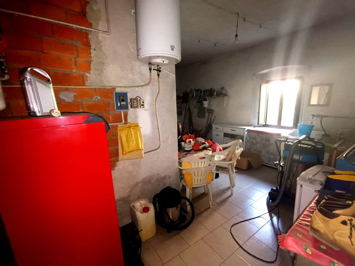 Image No.16-4 Bed House for sale