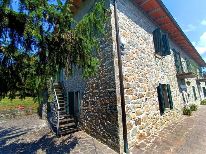 Image No.3-4 Bed House for sale