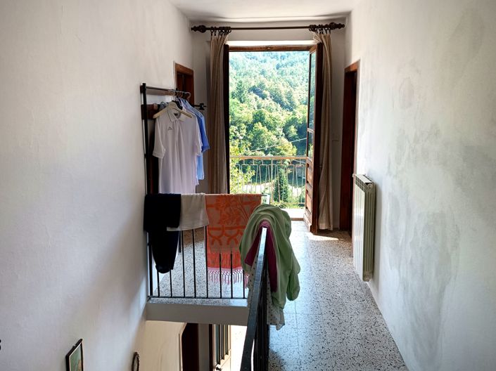 Image No.11-3 Bed House for sale