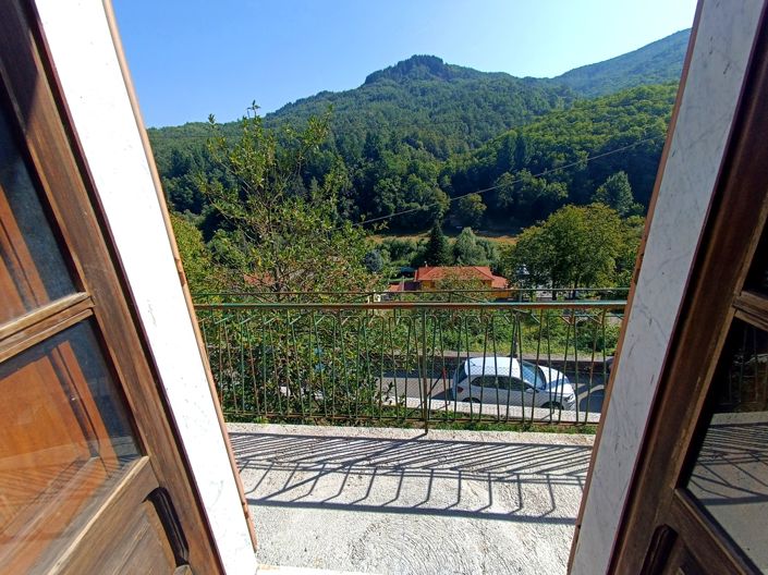 Image No.12-3 Bed House for sale