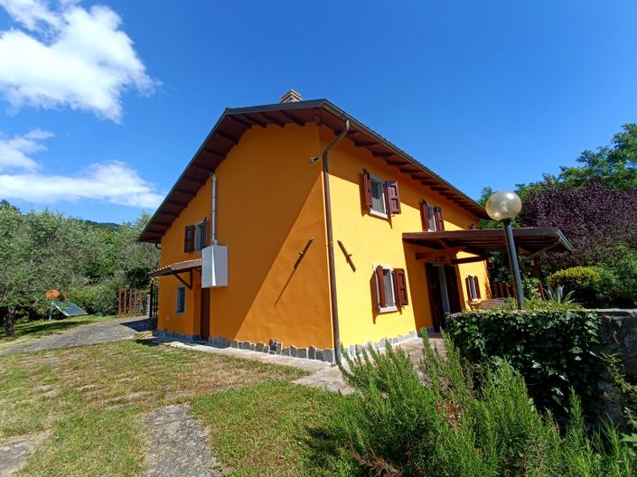 Image No.3-Maison de 3 chambres à vendre à Minucciano