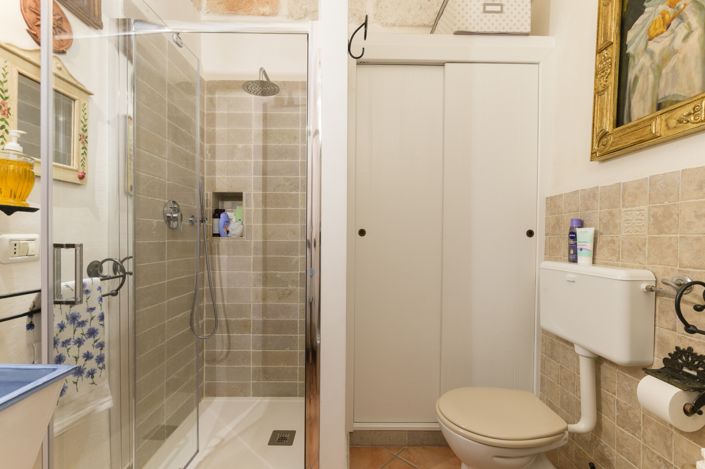 Image No.9-1 Bed House for sale