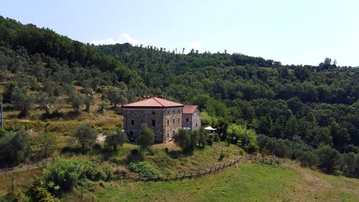 Image No.4-Maison de 10 chambres à vendre à Fivizzano