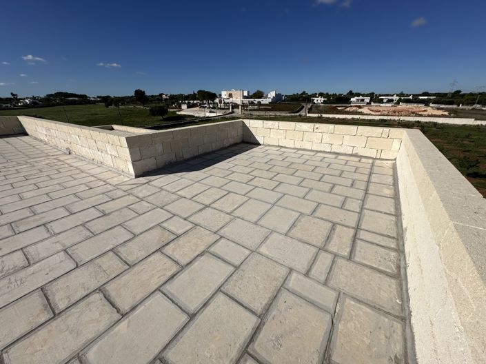 Image No.20-3 Bed House for sale