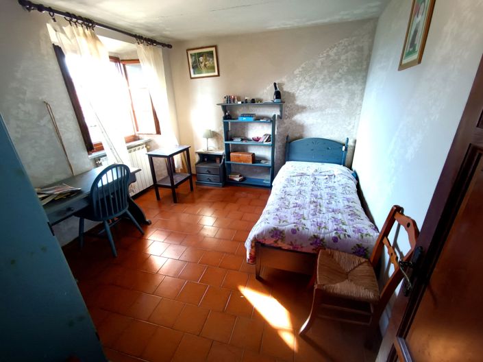 Image No.16-2 Bed House for sale