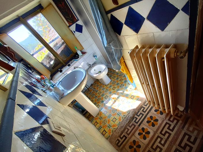 Image No.26-5 Bed House for sale