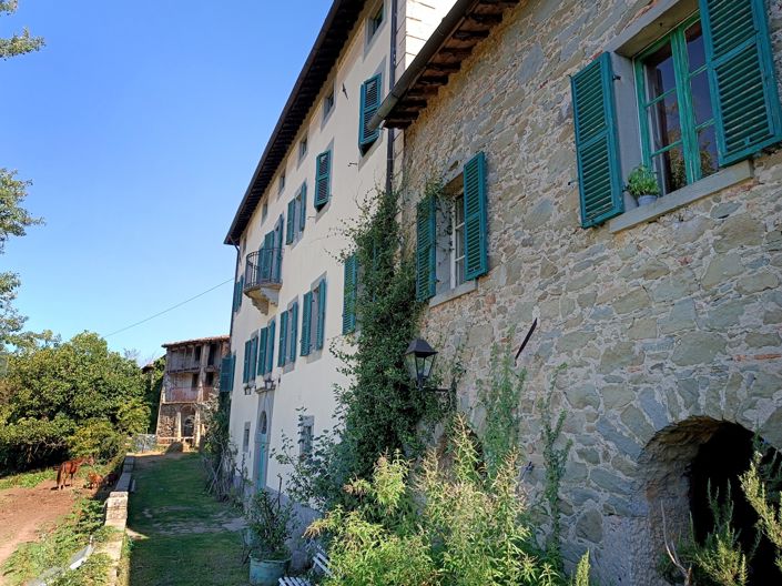 Image No.5-5 Bed House for sale