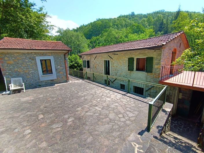 Image No.1-3 Bed House for sale