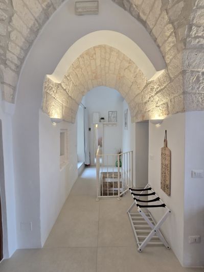 Image No.18-1 Bed House for sale