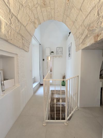 Image No.20-1 Bed House for sale