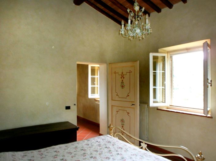 Image No.16-4 Bed House for sale
