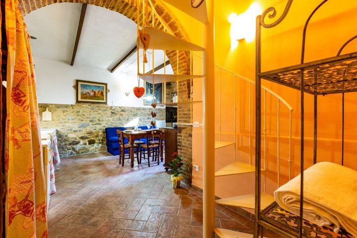 Image No.10-3 Bed House for sale