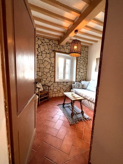 Image No.22-2 Bed House for sale