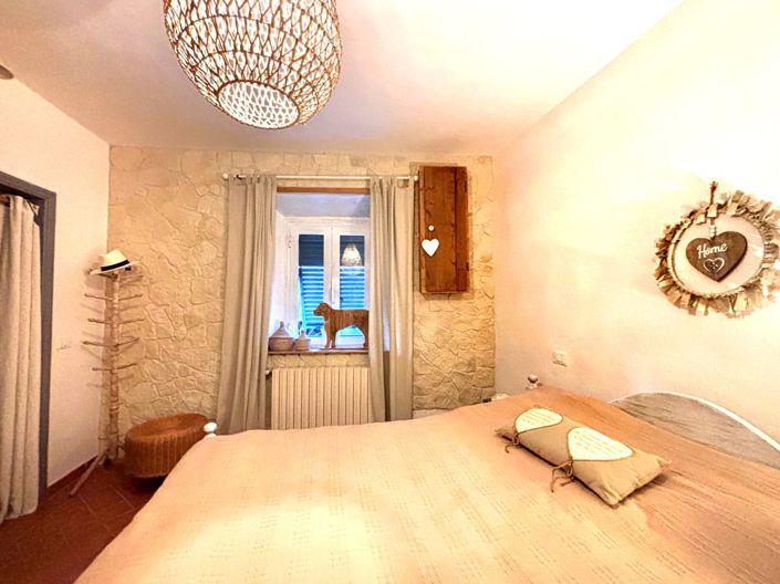 Image No.28-2 Bed House for sale