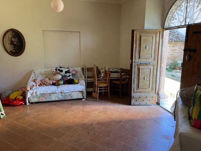 Image No.10-12 Bed Country House for sale