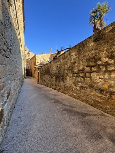 Image No.8-3 Bed Apartment for sale