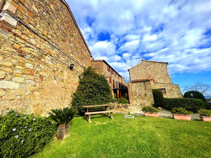 Image No.2-3 Bed House for sale