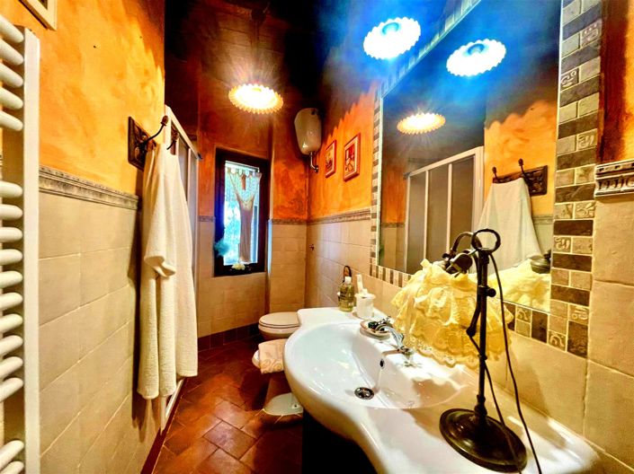 Image No.22-3 Bed House for sale