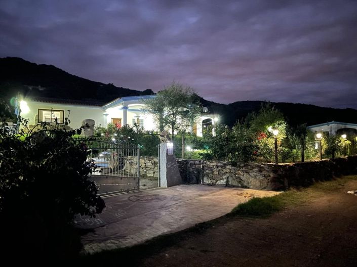 Image No.9-2 Bed House for sale