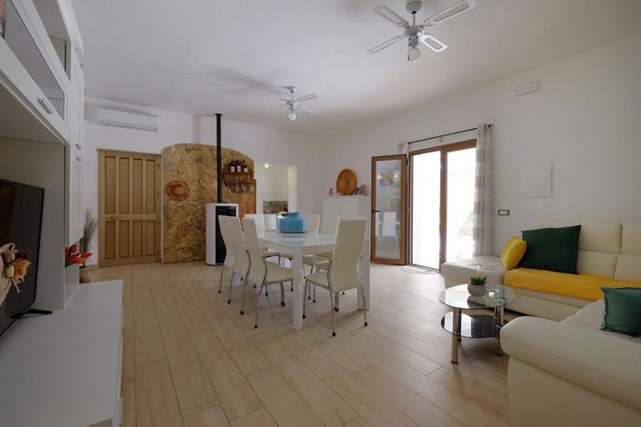 Image No.4-5 Bed House for sale