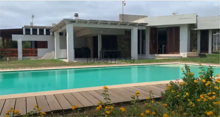 Image No.4-4 Bed House for sale