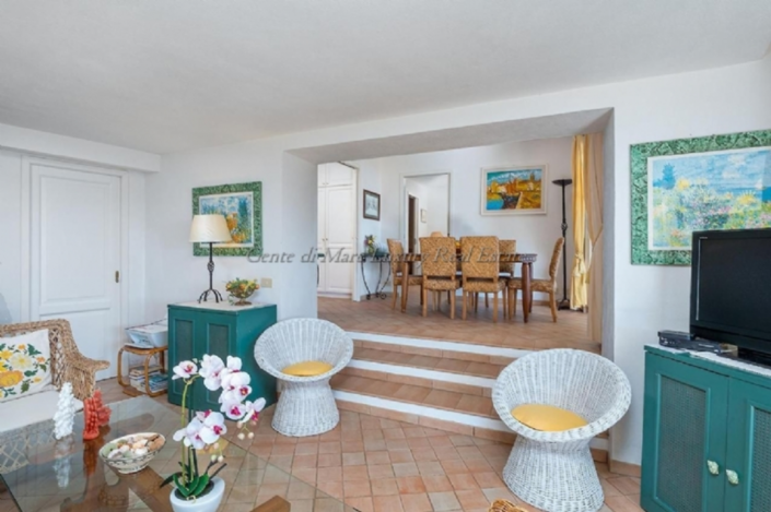 Image No.11-4 Bed House for sale