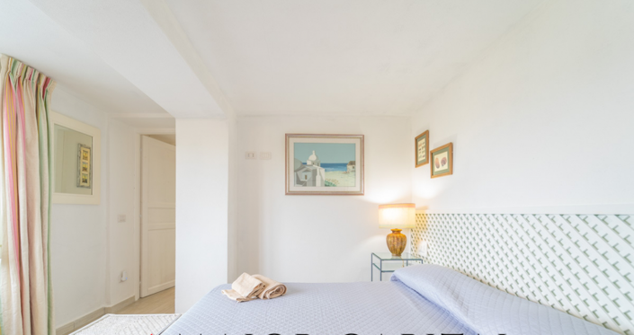 Image No.21-4 Bed House for sale