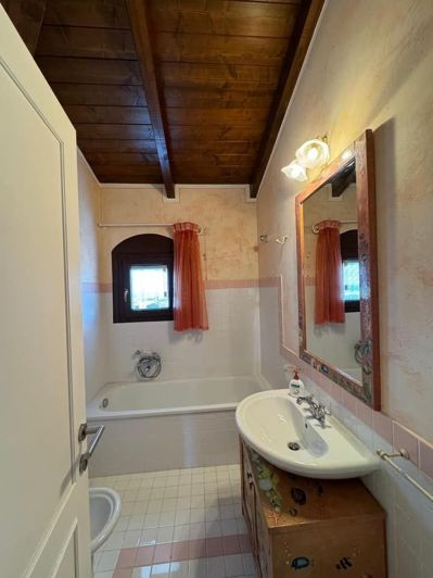 Image No.22-2 Bed House for sale