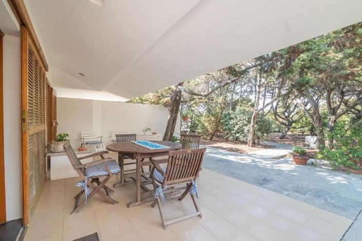 Image No.9-3 Bed House for sale