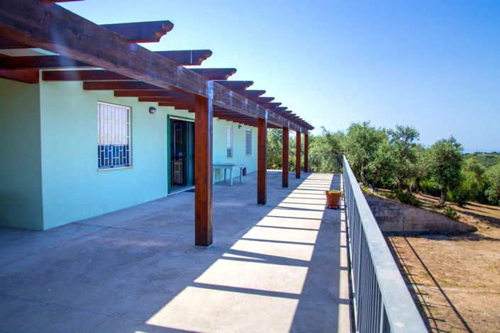 Image No.9-5 Bed House for sale