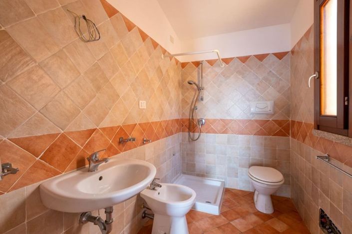 Image No.26-2 Bed House for sale