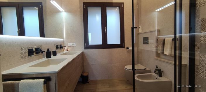 Image No.21-2 Bed House for sale