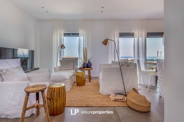 Image No.16-4 Bed House for sale