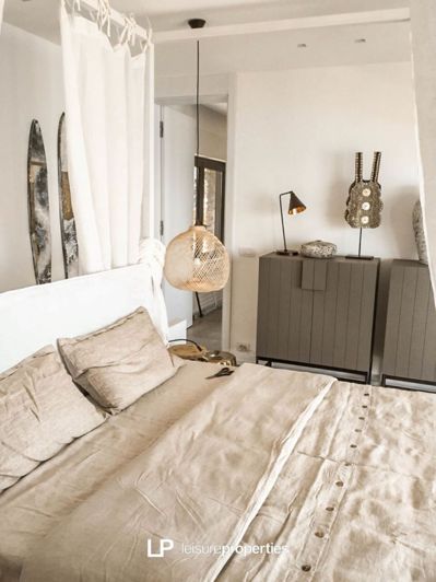 Image No.25-4 Bed House for sale