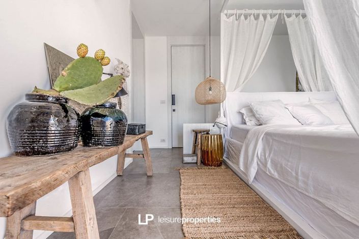 Image No.29-4 Bed House for sale