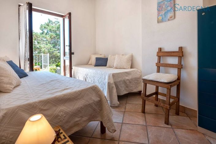 Image No.24-4 Bed House for sale