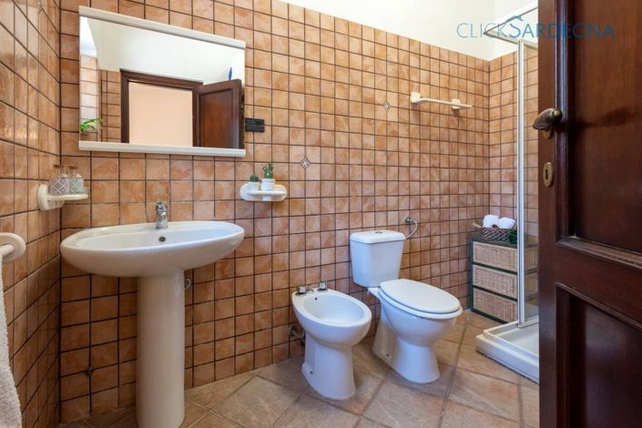 Image No.27-4 Bed House for sale