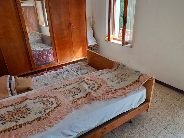 Image No.21-3 Bed House for sale