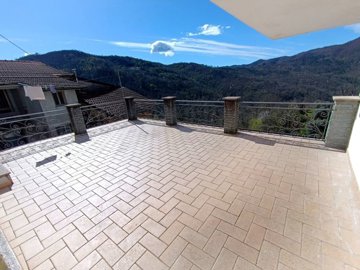 vendita-casa-di-paese-massa-carrara-rif-zbl-1